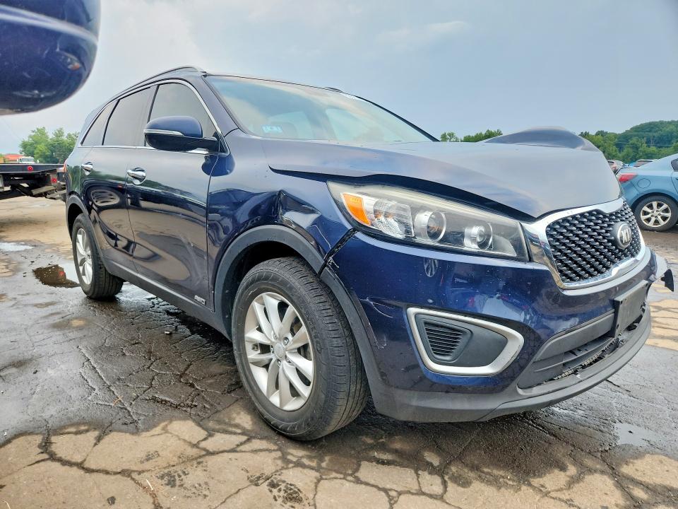 2016 Kia Sorento მანქანა იყიდება აუქციონზე, vin: 5XYPGDA30GG178781, აუქციონის ნომერი: 62611476