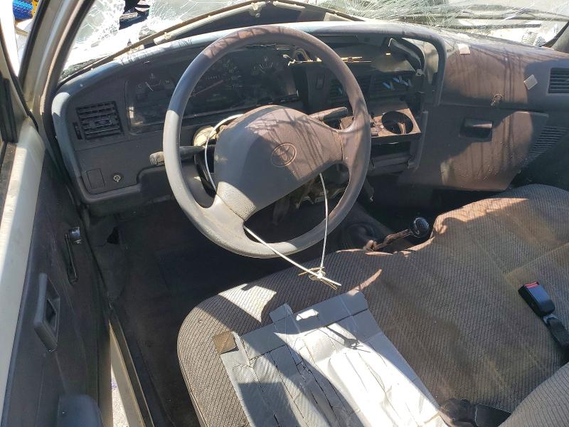 59666926 :رقم المزاد ، 4TARN81A5PZ092738 vin ، 1993 Toyota Pickup مزاد بيع