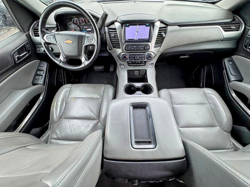 62321766 :رقم المزاد ، 1GNSKHKC5KR222533 vin ، 2019 Chevrolet Suburban مزاد بيع