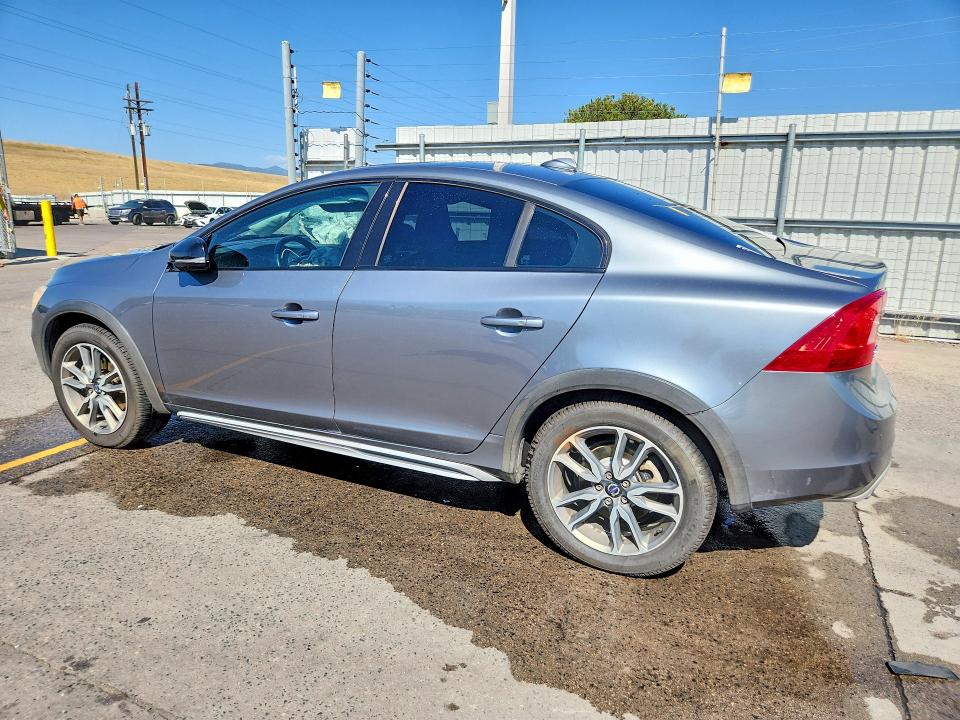Продаж на аукціоні авто 2017 Volvo S60 Cross Country, vin: YV440MUM7H2004548, номер лоту: 60709446