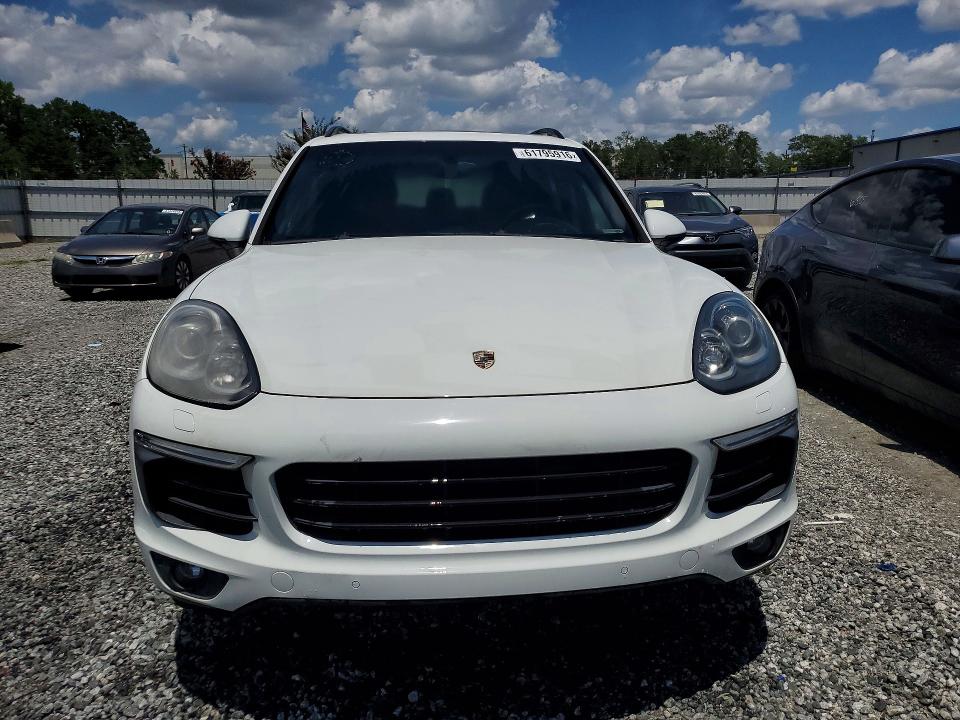 61795916 :رقم المزاد ، WP1AE2A27HLA70329 vin ، 2017 Porsche Cayenne مزاد بيع