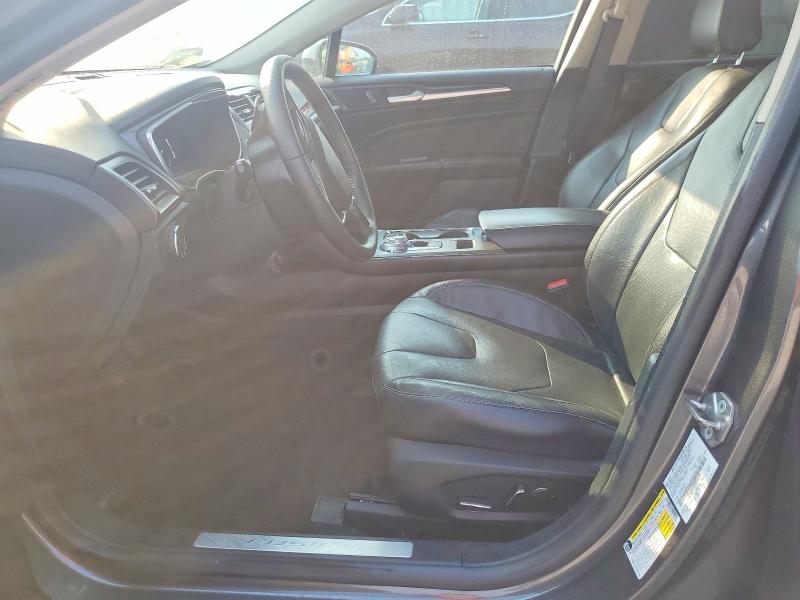 63130086 :رقم المزاد ، 3FA6P0D93LR192345 vin ، 2020 Ford Fusion مزاد بيع