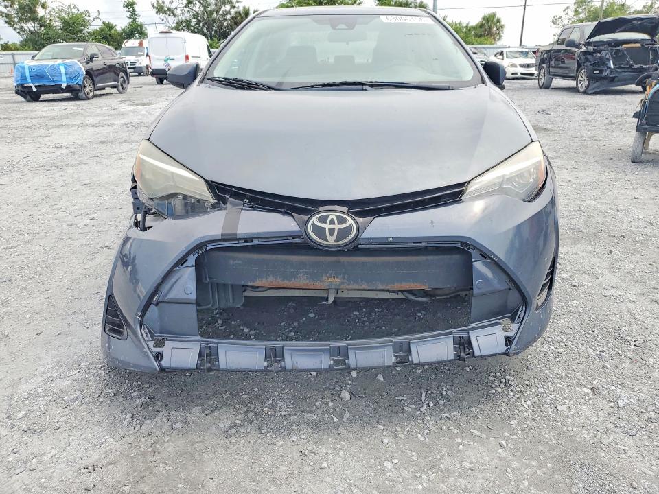 2018 Toyota Corolla მანქანა იყიდება აუქციონზე, vin: 5YFBURHE3JP806021, აუქციონის ნომერი: 63006156