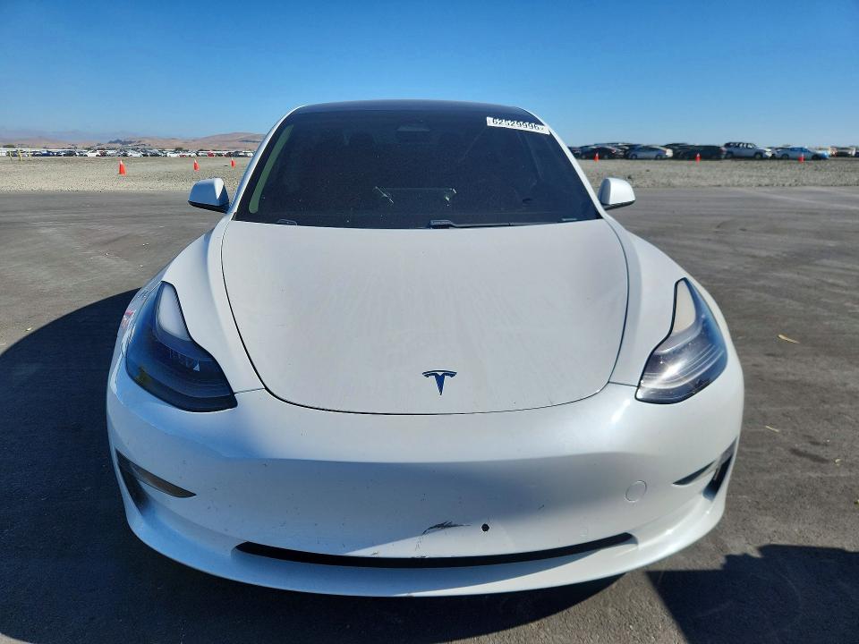 62529996 :رقم المزاد ، 5YJ3E1EC4MF876245 vin ، 2021 Tesla Model 3 مزاد بيع