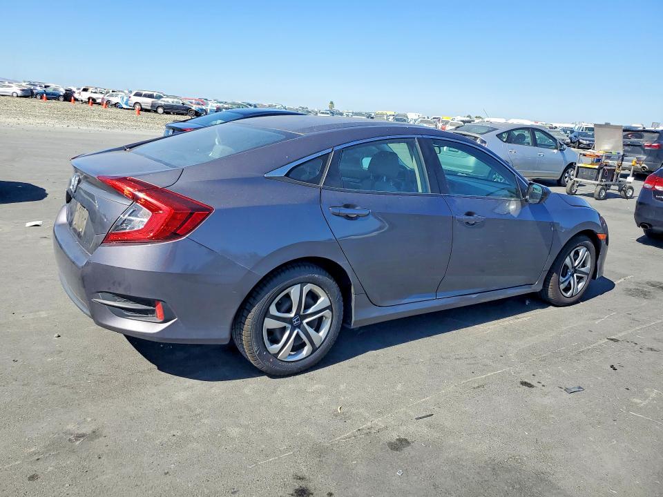 2018 Honda Civic მანქანა იყიდება აუქციონზე, vin: 2HGFC2F50JH568120, აუქციონის ნომერი: 61768336