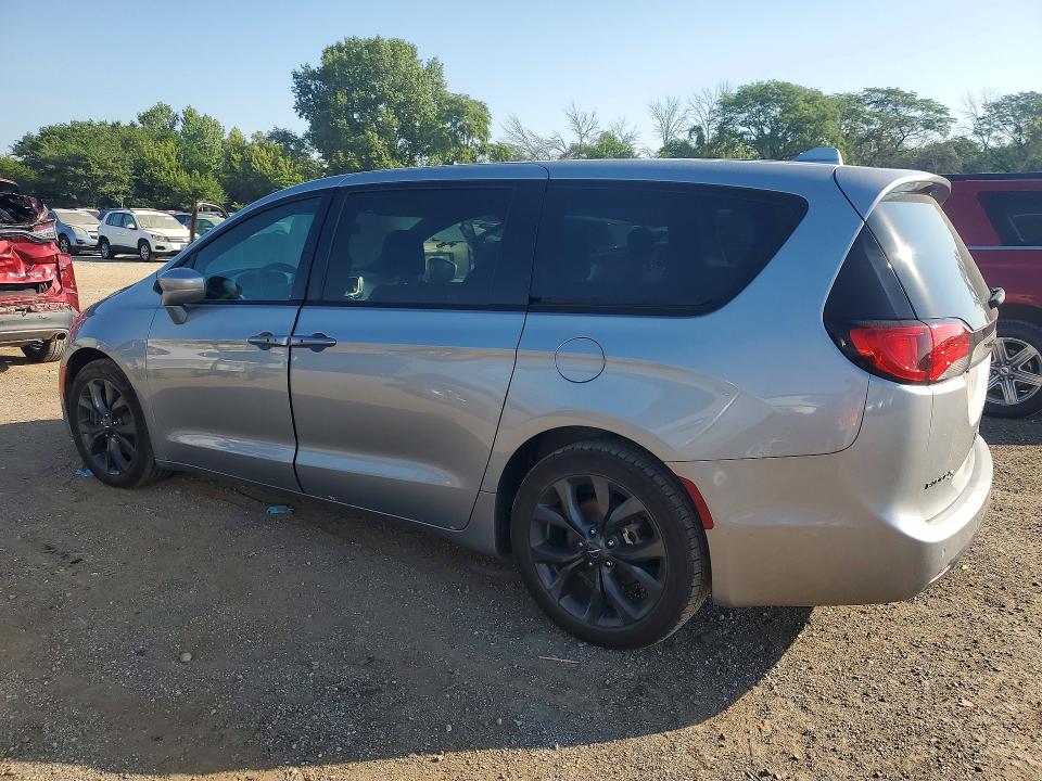 Продаж на аукціоні авто 2018 Chrysler Pacifica, vin: 2C4RC1FG5JR272883, номер лоту: 61293166