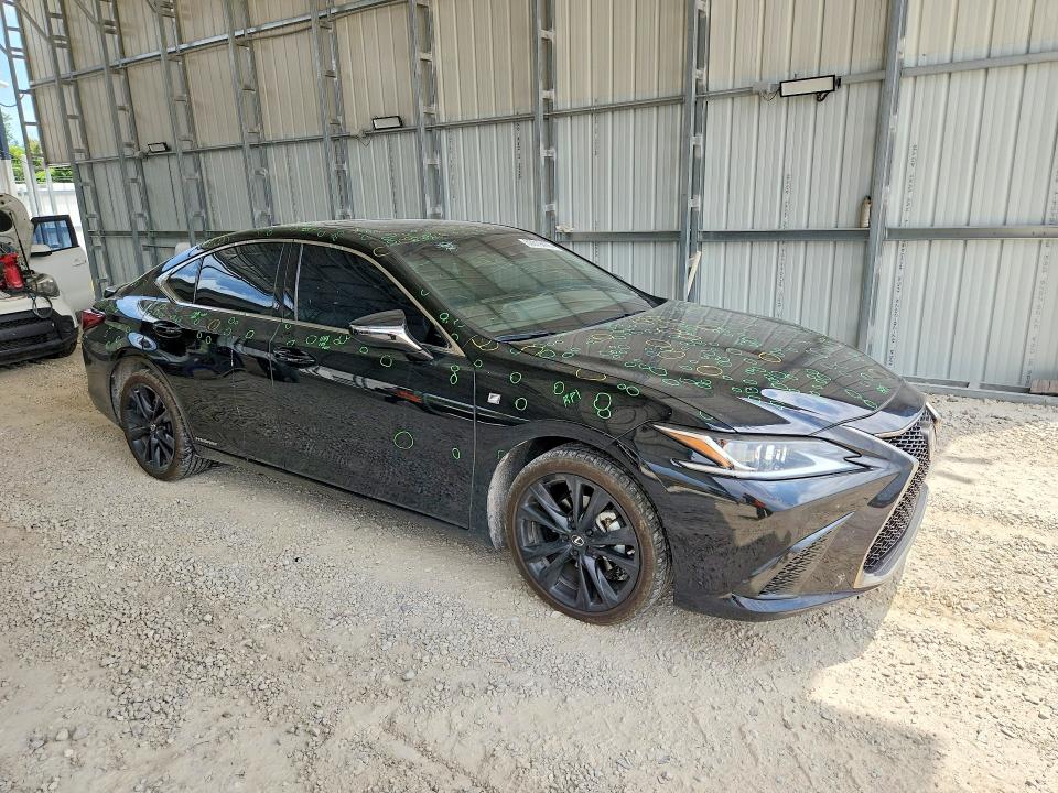 60819476 :رقم المزاد ، 58AGA1C19NU023013 vin ، 2022 Lexus Es 300h مزاد بيع