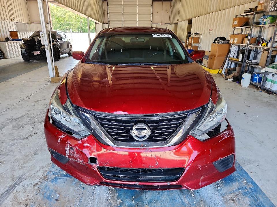 Продажа на аукционе авто 2018 Nissan Altima, vin: 1N4AL3AP3JC475981, номер лота: 61592176