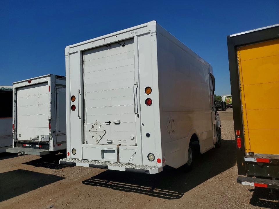 62352846 :رقم المزاد ، W1X9K2312PN227527 vin ، 2023 Mercedes-benz Sprinter مزاد بيع
