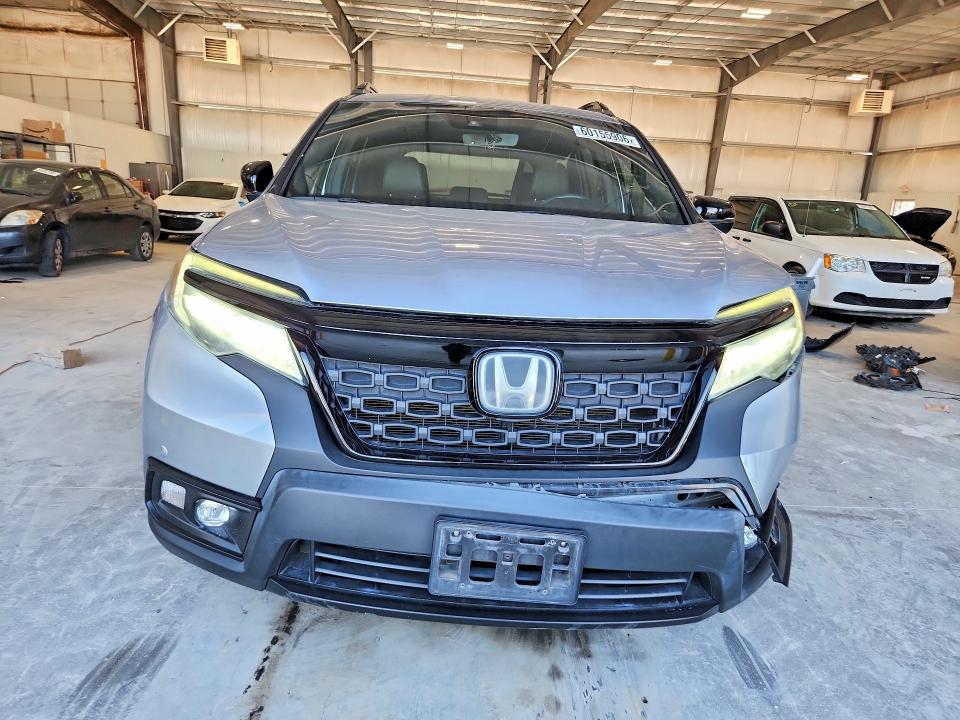 60155906 :رقم المزاد ، 5FNYF7H97KB000403 vin ، 2019 Honda Passport مزاد بيع
