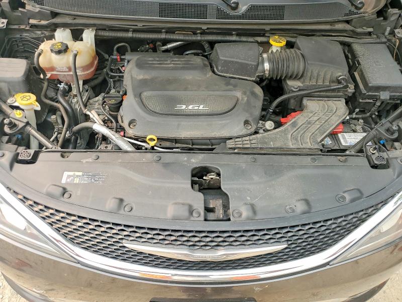 61108746 :رقم المزاد ، 2C4RC1EG6HR844443 vin ، 2017 Chrysler Pacifica مزاد بيع