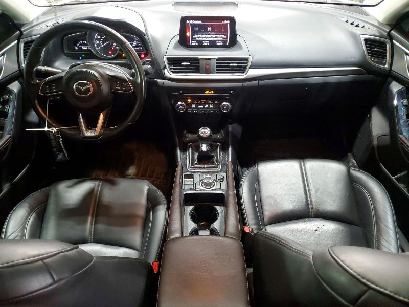 60777616 :رقم المزاد ، 3MZBN1V39JM252621 vin ، 2018 Mazda 3 مزاد بيع