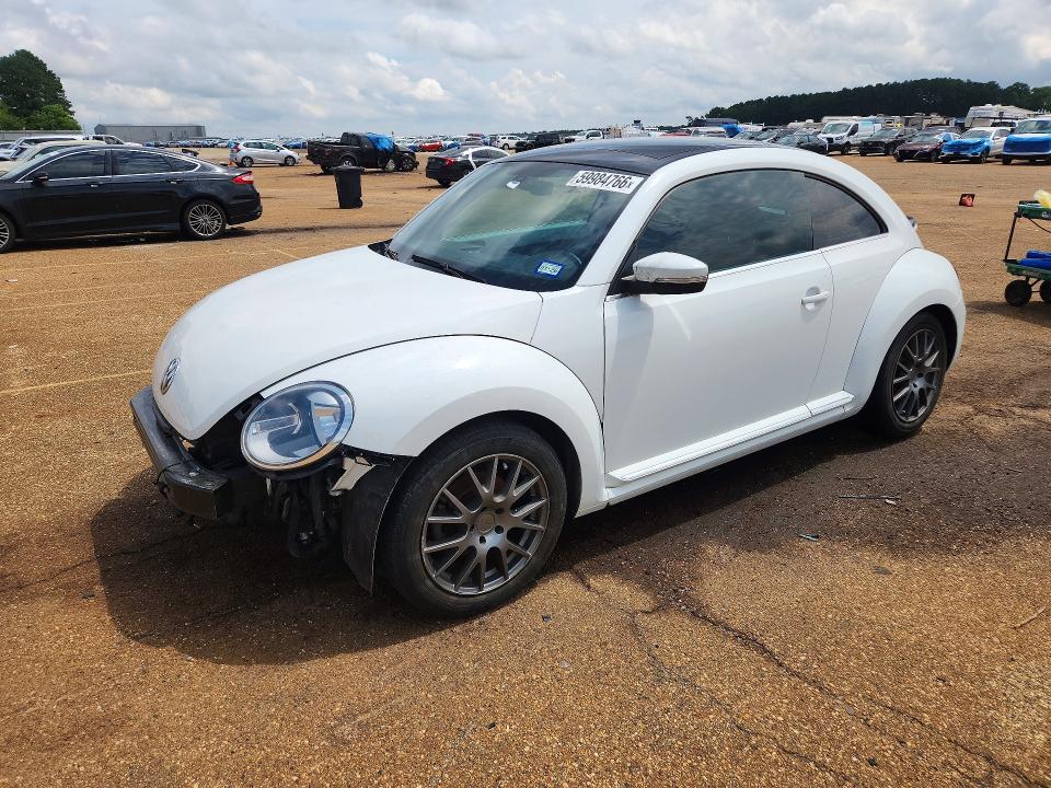 2018 Volkswagen Beetle მანქანა იყიდება აუქციონზე, vin: 3VWJD7AT4JM710556, აუქციონის ნომერი: 59984766