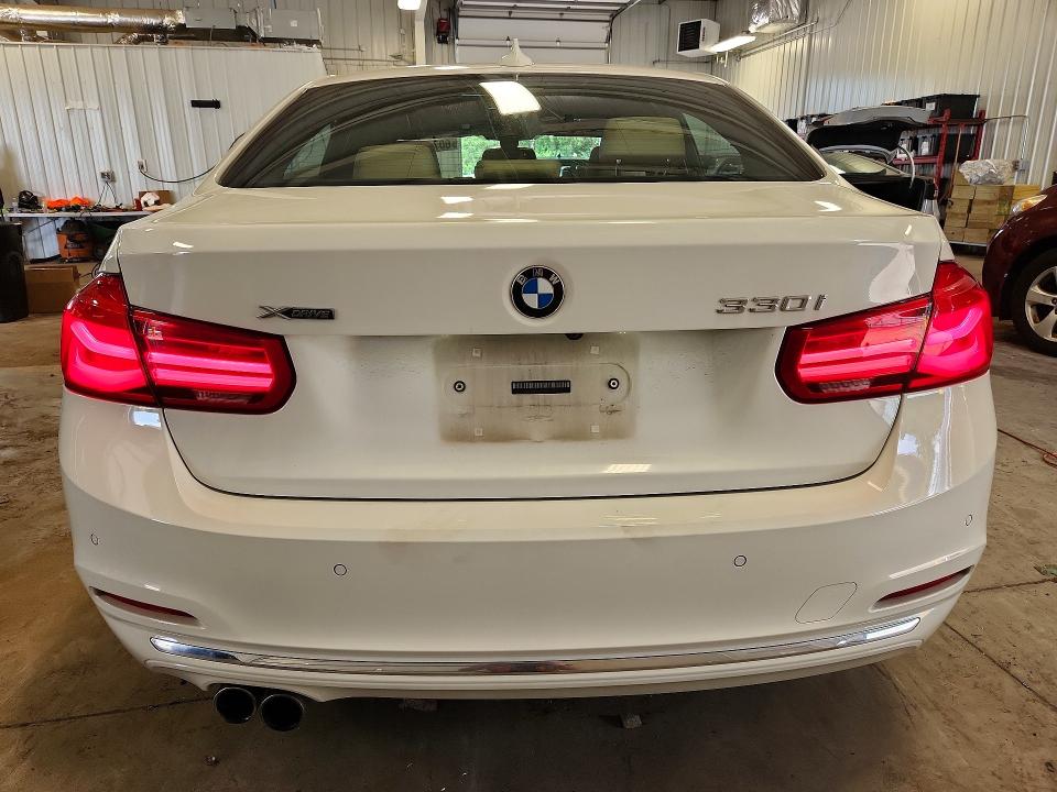 2017 Bmw 330 მანქანა იყიდება აუქციონზე, vin: WBA8D9G59HNU58712, აუქციონის ნომერი: 60743436