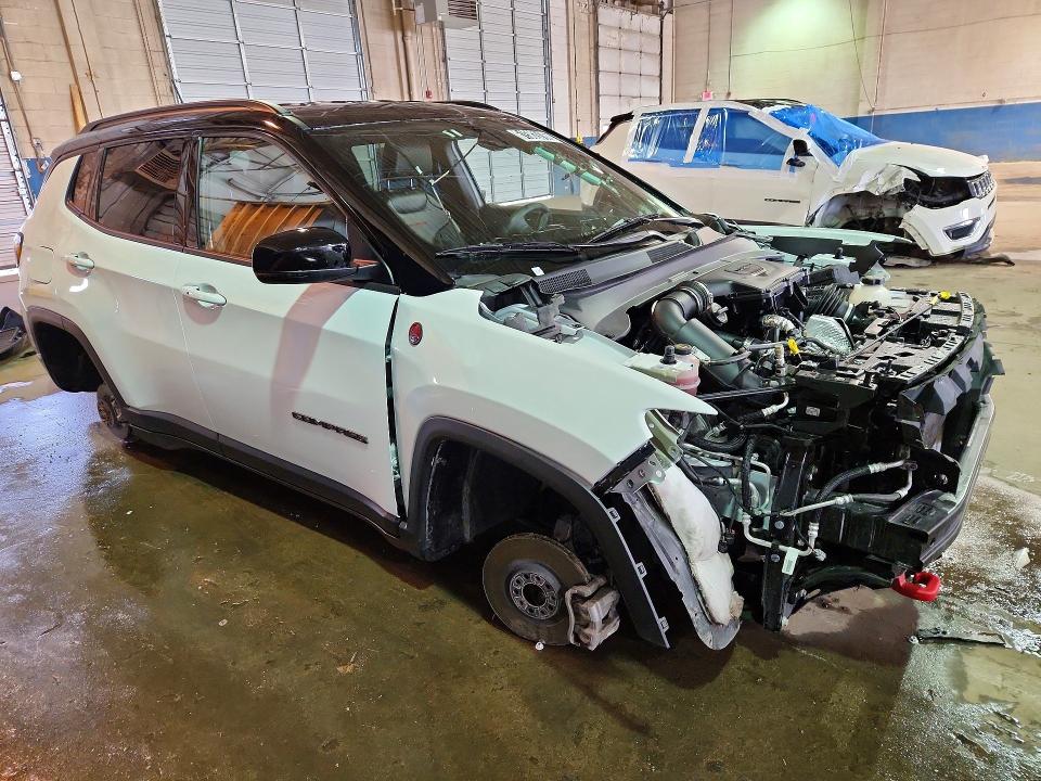 61582616 :رقم المزاد ، 3C4NJDDN8ST564131 vin ، 2025 Jeep Compass مزاد بيع