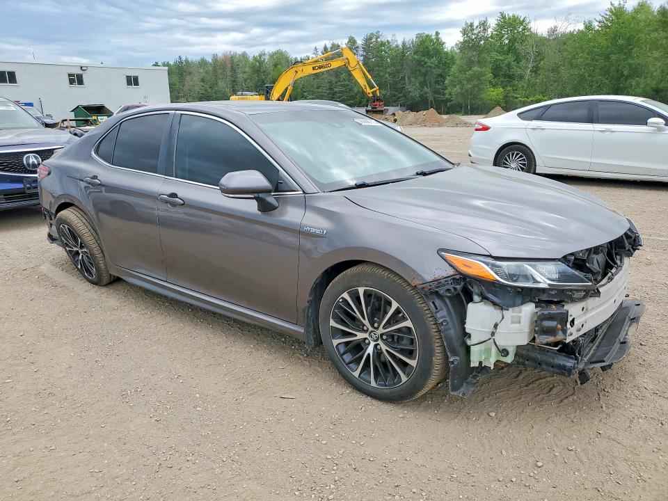 59068716 :رقم المزاد ، 4T1B21HK7JU001859 vin ، 2018 Toyota Camry Hybrid مزاد بيع