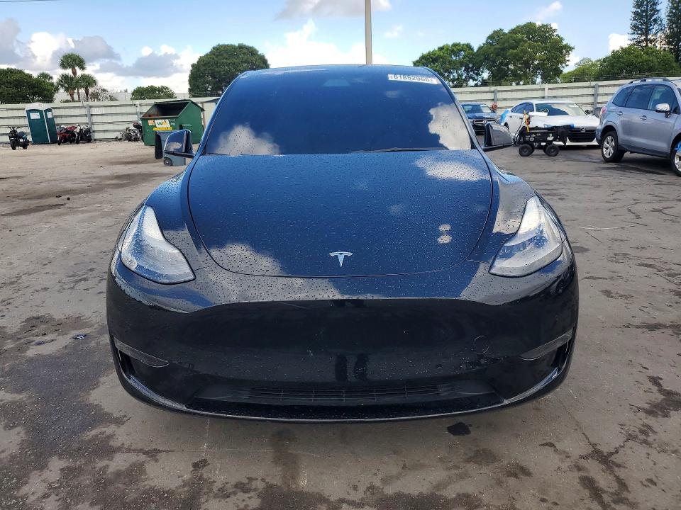 2022 Tesla Model Y მანქანა იყიდება აუქციონზე, vin: 7SAYGDEF4NF469042, აუქციონის ნომერი: 61852966