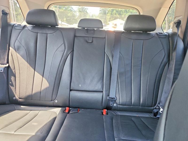 61879986 :رقم المزاد ، 5UXKR0C58G0P33363 vin ، 2016 Bmw X5 مزاد بيع