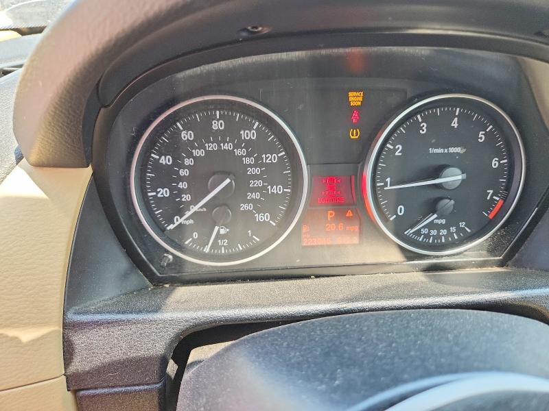 60408666 :رقم المزاد ، WBAVL1C58FVY24623 vin ، 2015 Bmw X1 مزاد بيع