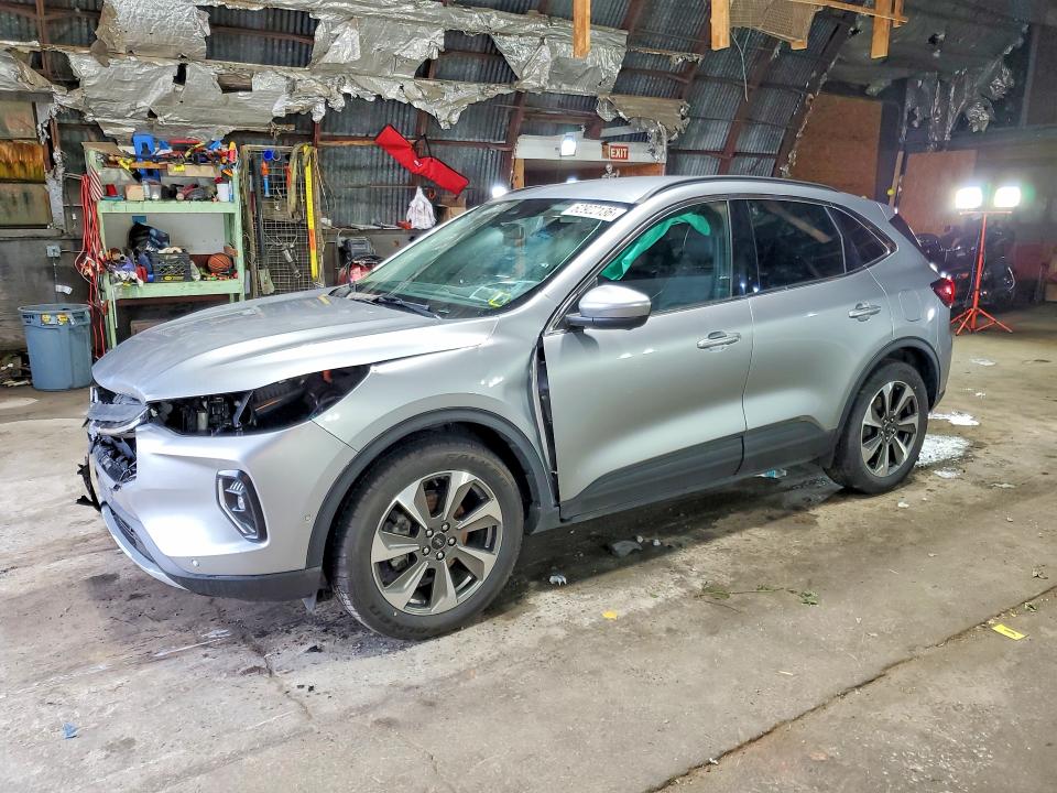 2023 Ford Escape მანქანა იყიდება აუქციონზე, vin: 1FMCU9JZ3PUA40512, აუქციონის ნომერი: 62922136