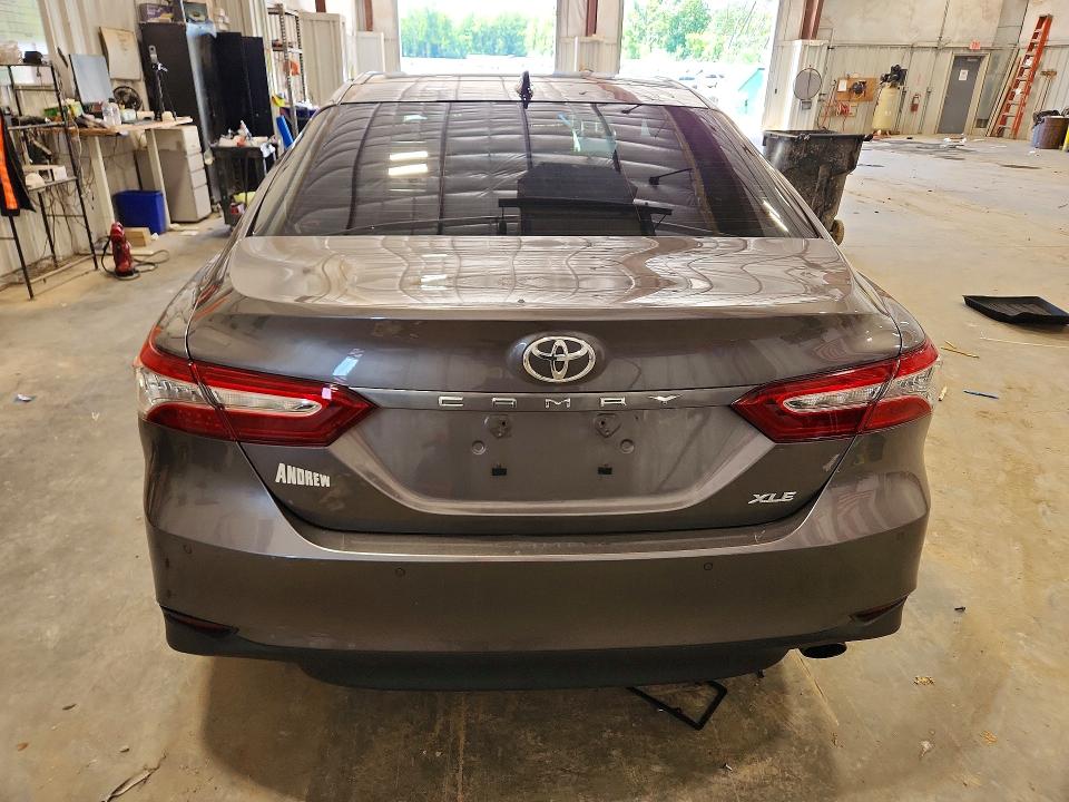 Aukcja sprzedaży 2018 Toyota Camry, vin: 4T1B11HK6JU511915, numer aukcji: 60006966