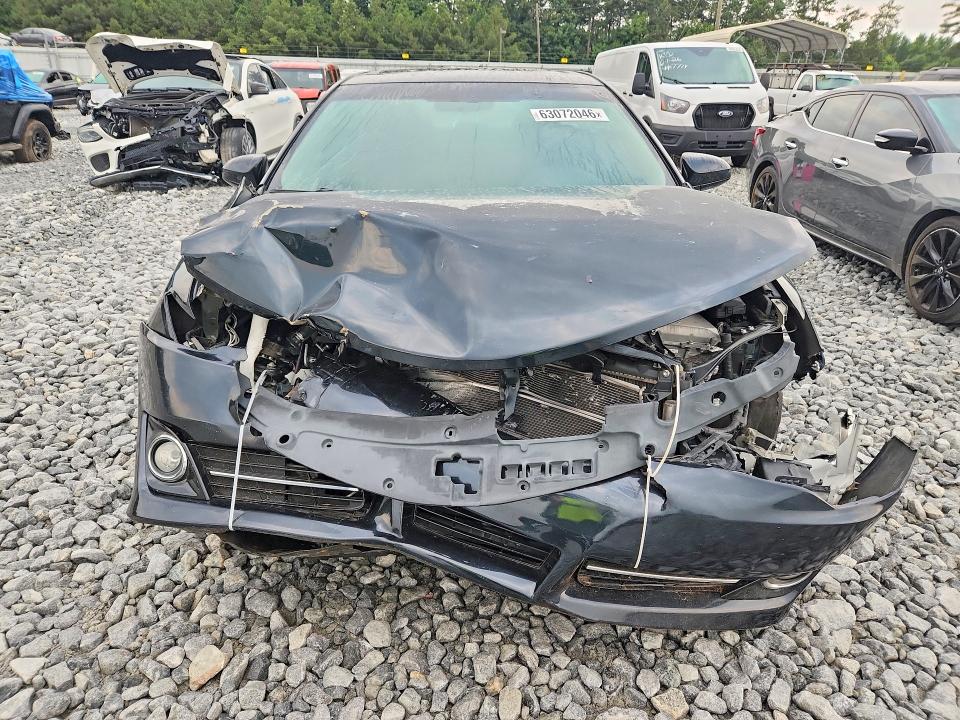 63072046 :رقم المزاد ، 4T1BD1FK2EU126464 vin ، 2014 Toyota Camry Hybrid مزاد بيع