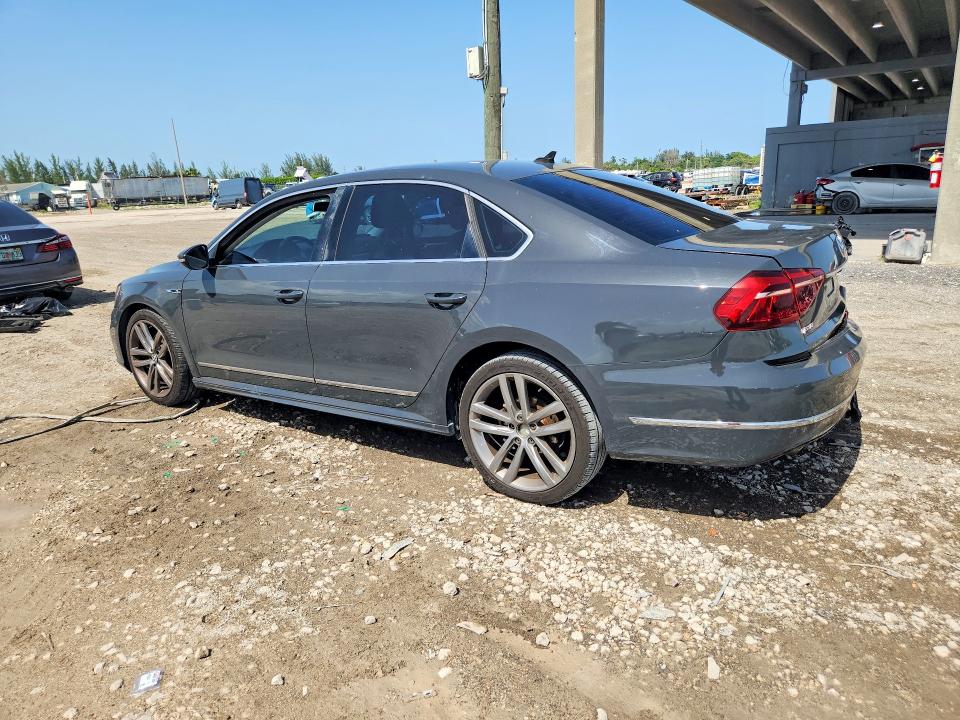 61248406 :رقم المزاد ، 1VWDT7A36HC013370 vin ، 2017 Volkswagen Passat مزاد بيع