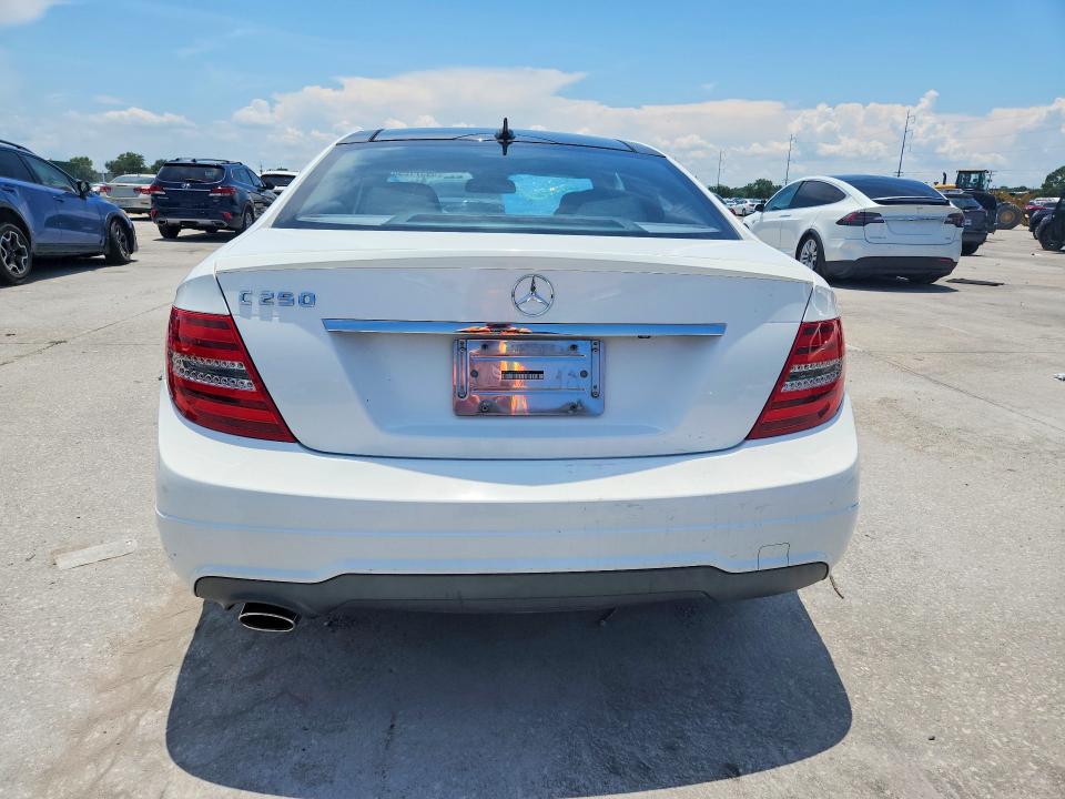 59371236 :رقم المزاد ، WDDGJ4HB4DF970743 vin ، 2013 Mercedes-benz C مزاد بيع