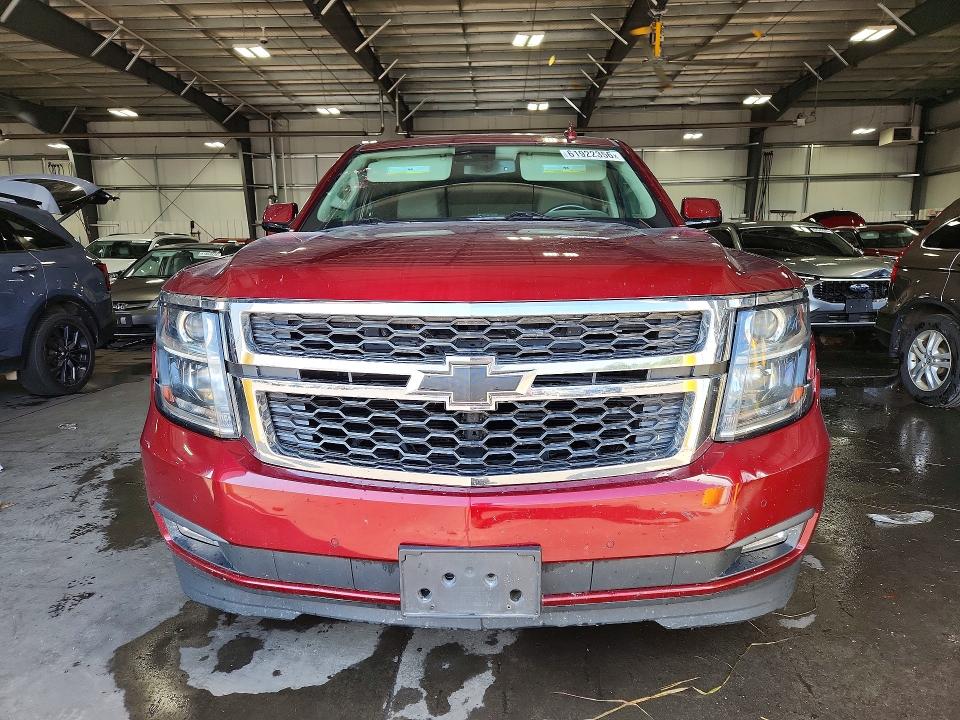 61922356 :رقم المزاد ، 1GNSKHKC9LR215604 vin ، 2020 Chevrolet Suburban مزاد بيع