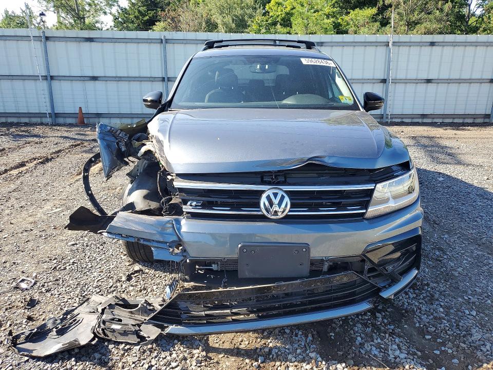 59628436 :رقم المزاد ، 3VV2B7AX8MM053086 vin ، 2021 Volkswagen Tiguan مزاد بيع