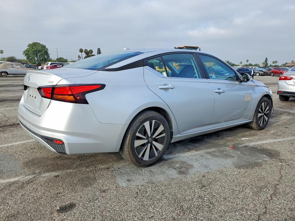 2021 Nissan Altima მანქანა იყიდება აუქციონზე, vin: 1N4BL4DV8MN334840, აუქციონის ნომერი: 63150946