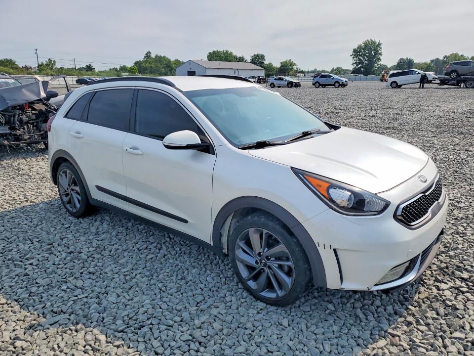 61367276 :رقم المزاد ، KNDCC3LC2H5050313 vin ، 2017 Kia Niro مزاد بيع