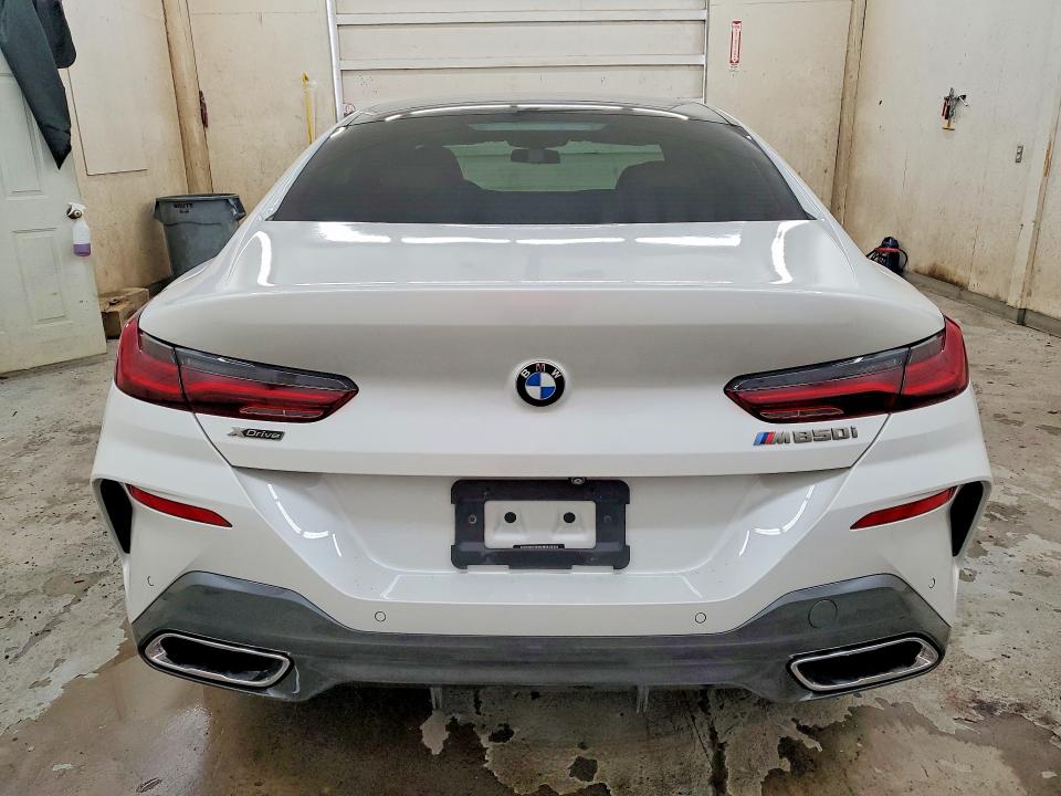Продажа на аукционе авто 2022 Bmw M850xi, vin: WBAGV8C00NCG97413, номер лота: 62559676