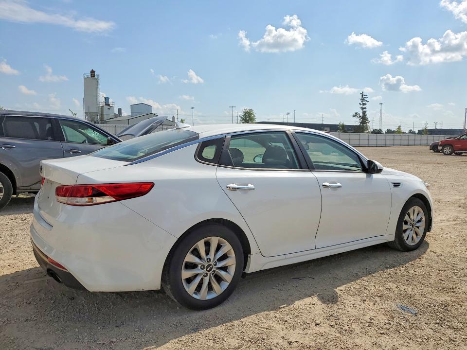 Auction sale of the 2016 Kia Optima, vin: 5XXGT4L39GG055736, lot number: 61294346