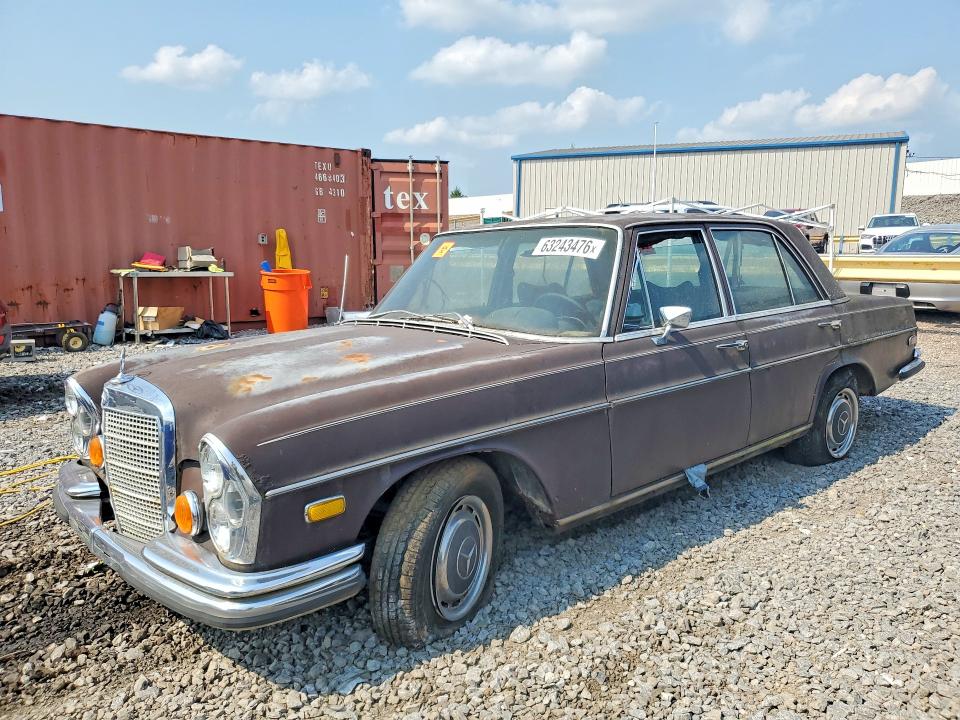 1972 Mercedes-benz 280 Se მანქანა იყიდება აუქციონზე, vin: 10806712008533, აუქციონის ნომერი: 63243476