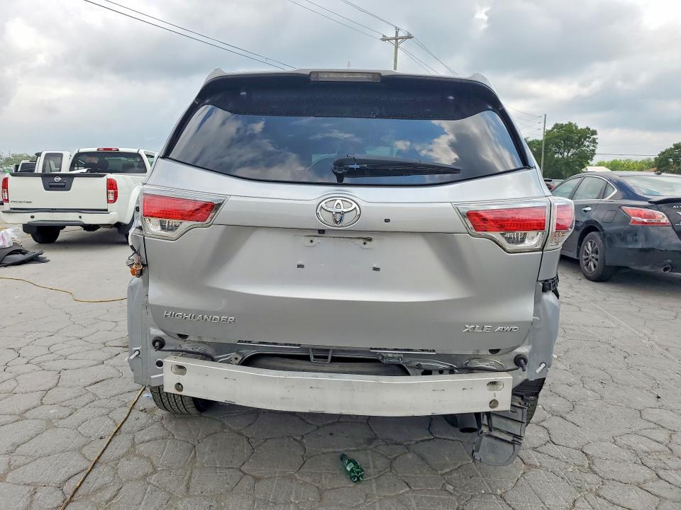 Продажа на аукционе авто 2016 Toyota Highlander, vin: 5TDJKRFH5GS323970, номер лота: 59619906