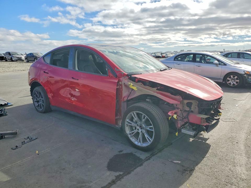 61985866 :رقم المزاد ، 7SAYGAEE5PF843280 vin ، 2023 Tesla Model Y مزاد بيع