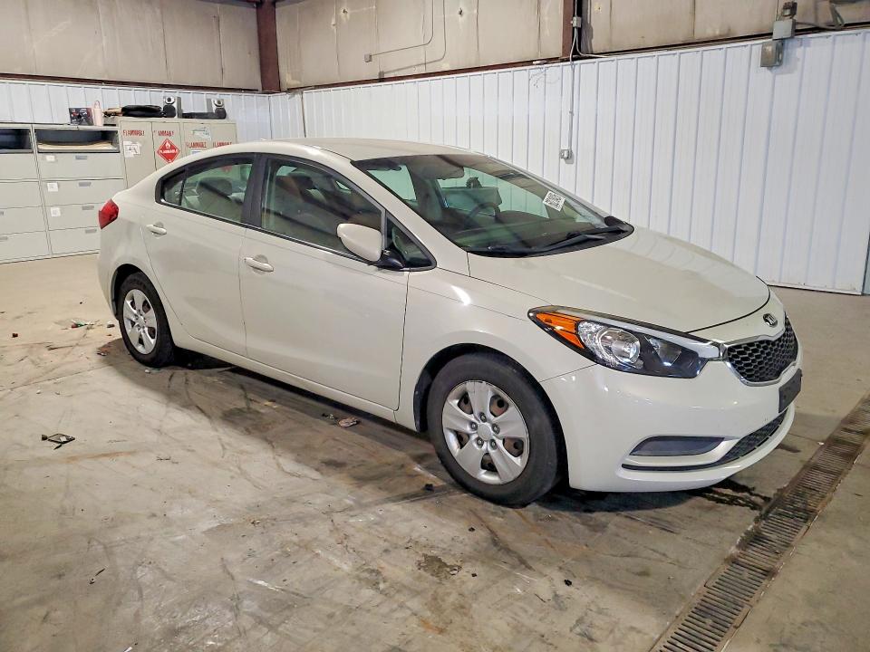 2015 Kia Forte მანქანა იყიდება აუქციონზე, vin: KNAFK4A65F5324164, აუქციონის ნომერი: 60218426