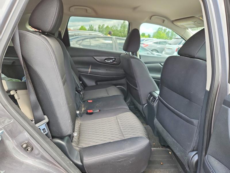 61786906 :رقم المزاد ، 5N1AT2MV7HC821163 vin ، 2017 Nissan Rogue مزاد بيع