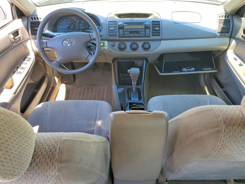 63424686 :رقم المزاد ، 4T1BE32K42U520915 vin ، 2002 Toyota Camry مزاد بيع