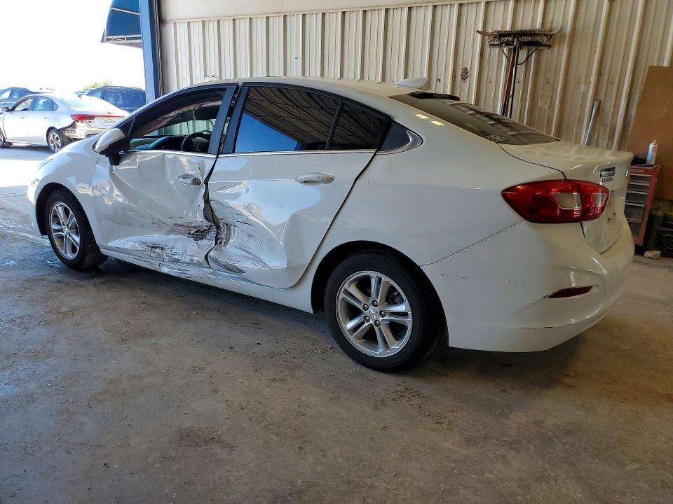 60121726 :رقم المزاد ، 1G1BE5SMXG7238181 vin ، 2016 Chevrolet Cruze مزاد بيع