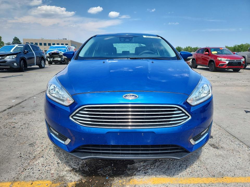 63213266 :رقم المزاد ، 1FADP3J22JL260095 vin ، 2018 Ford Focus مزاد بيع