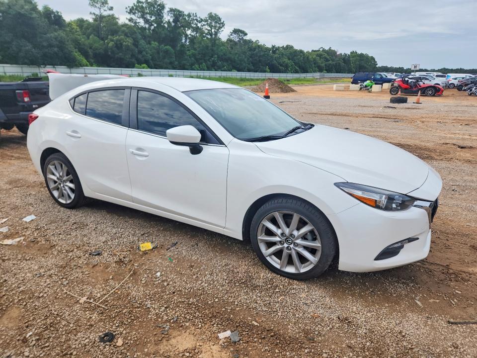 60699116 :رقم المزاد ، 3MZBN1V72HM113931 vin ، 2017 Mazda 3 مزاد بيع