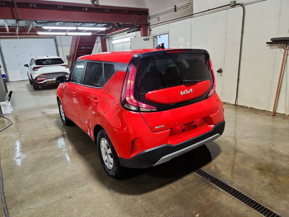 Продаж на аукціоні авто 2023 Kia Soul, vin: KNDJ23AU7P7190365, номер лоту: 63248526