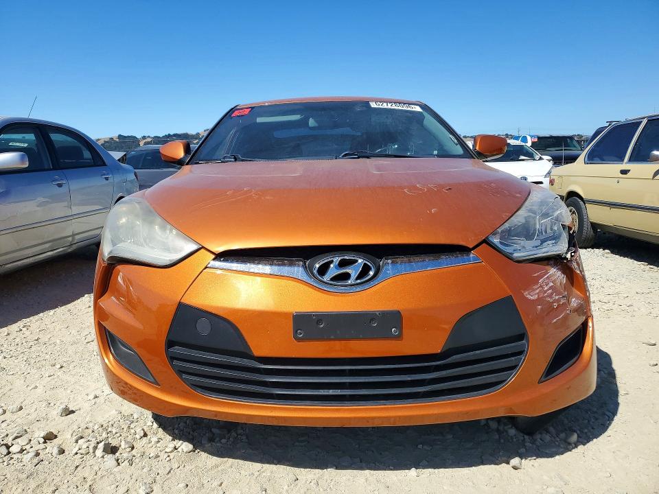 2013 Hyundai Veloster მანქანა იყიდება აუქციონზე, vin: KMHTC6AD3DU133404, აუქციონის ნომერი: 62728096