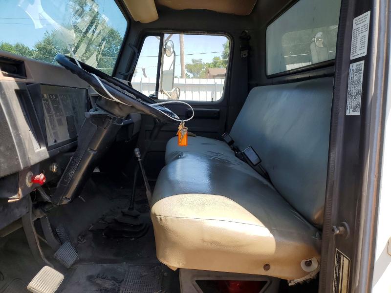 61868536 :رقم المزاد ، 1HTSCABM3SH606907 vin ، 1995 International 4000 مزاد بيع
