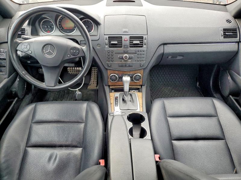 Продажа на аукционе авто 2010 Mercedes-benz C, vin: WDDGF8HB4AF505464, номер лота: 61333526
