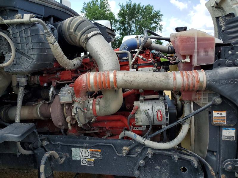 Продаж на аукціоні авто 2018 Peterbilt 579, vin: 1XPBA48XXJD477316, номер лоту: 61967596
