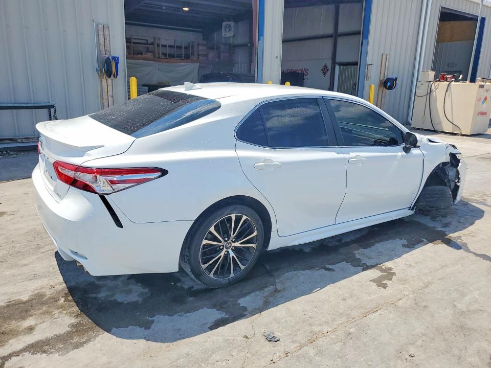 2019 Toyota Camry მანქანა იყიდება აუქციონზე, vin: 4T1B11HK7KU772424, აუქციონის ნომერი: 59705436