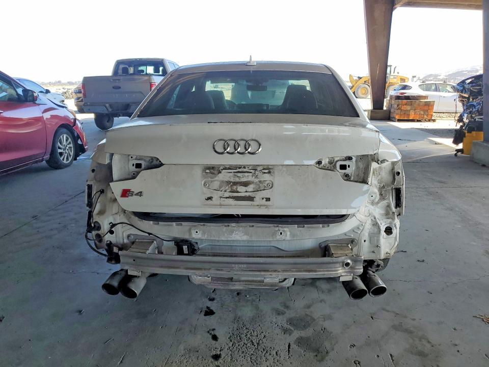 Продажа на аукционе авто 2018 Audi S4, vin: WAUB4AF42JA015458, номер лота: 60991706